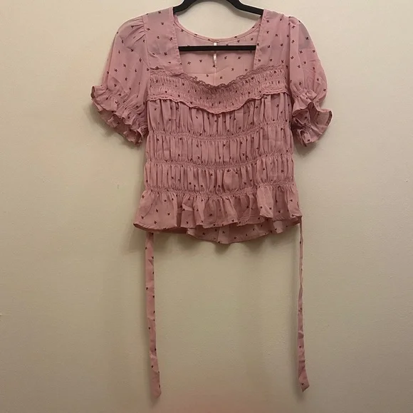 Free People Pink Floral Smocked Ruffle Peplum Blouse Sz XS NWT Cottage core - Picture 1 of 4
